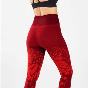 Fabletics Seamless High Waisted 7/8 Print Leggings